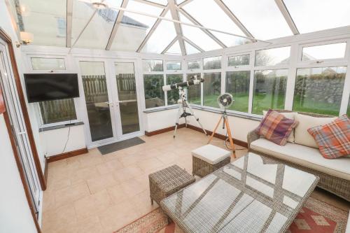 15 Tower Meadows - image 4