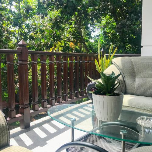 Deluxe Double Room with Balcony image 6