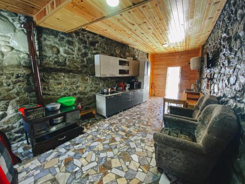 Guest House Waterfall in Mazeri