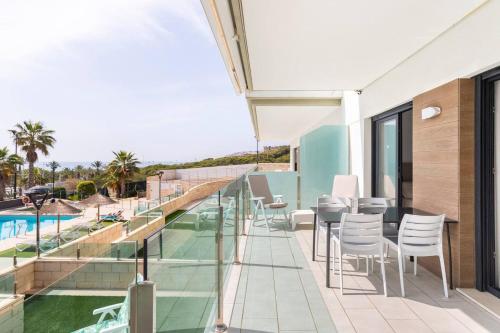 Relax, vacaciones y lujo a 15 metros del mar, Arenales del Sol (foto 8)
