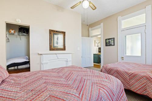 Indy Stadium Villas 702 - image 3