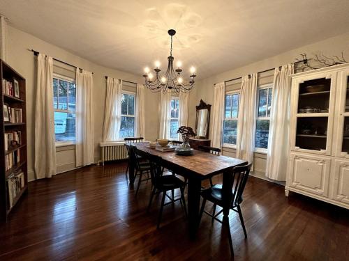 The Farmhouse at Fort Hill in Пікскілл