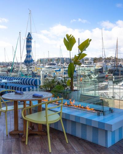 Marina del Rey Hotel, Лос-Анджелес (фото 10)