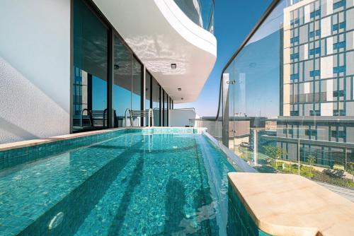 Private Pool Paradise 2BR in Arjan - image 9