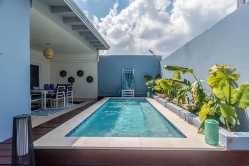 Villa image 1