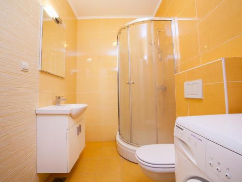 Bel&Rus Sea Apartment - image 6