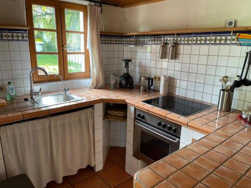 廚房, Traumhafte Auszeit direkt am Nürburgring (Traumhafte Auszeit direkt am Nurburgring) in 凱爾貝格鎮中心