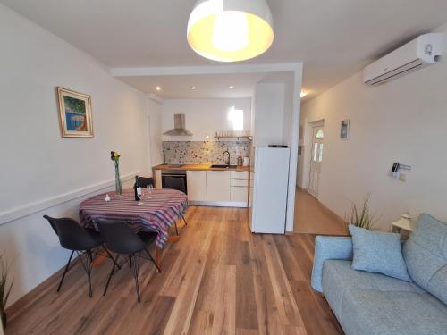 مطبخ, Apartments PiN in ملينى
