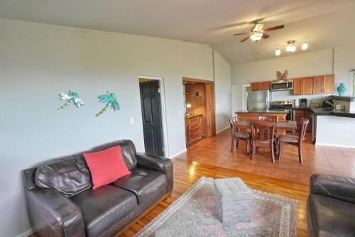 Villas Aracari beautiful upscale homes with amazing views near SJO airport in Itiquis