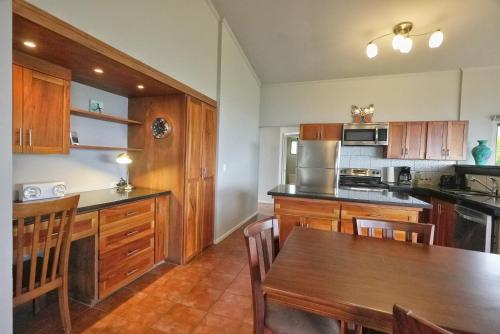 Villas Aracari beautiful upscale homes with amazing views near SJO airport in Itiquis