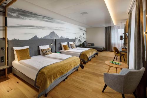3 twin beds, 1 sofa bed