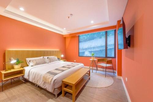 Luxury Escape by El Tesoro Perfect Location 302, Medellín