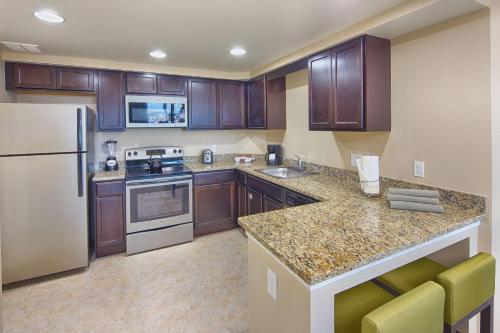 2 bedrooms, 4 beds