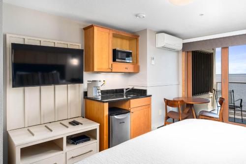 Beacon Pointe on Lake Superior - image 10