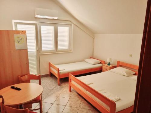 Apartment Vido - 150 m from beach - main image