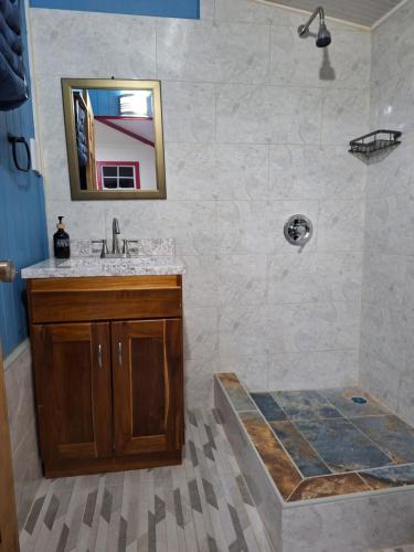 ฝักบัว, Le Blanc Hideaway in ลาบอรี