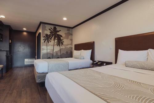 2 queen beds