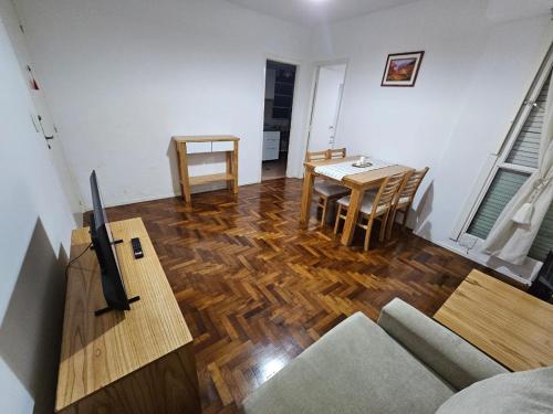 One-Bedroom Apartment image 8