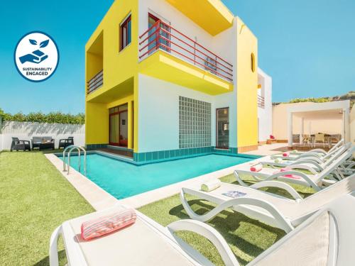 Holiday Home in Albufeira with Private Pool gîte à louer Praia da Baleeira
