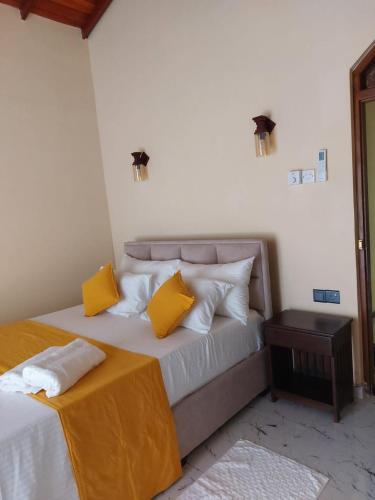 Two-Bedroom Deluxe Apartment image 1