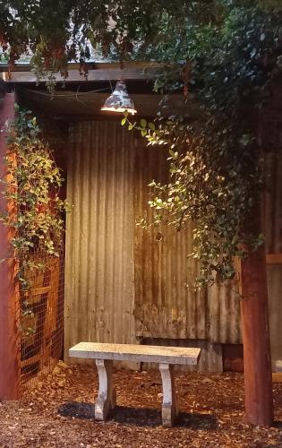 Kert, Paseo del Escritor - Romance in Esquina