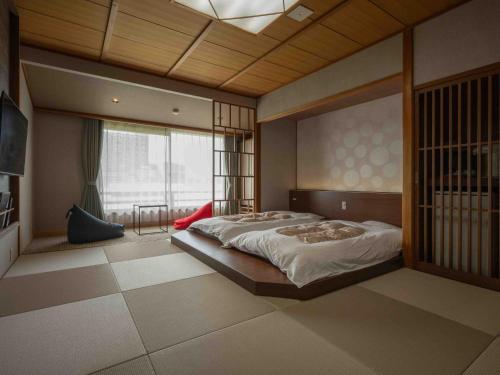 Japanese-Style Room