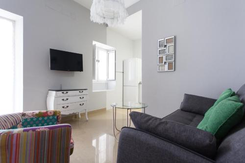One-Bedroom Duplex Apartment with Terrace - 12 image 4