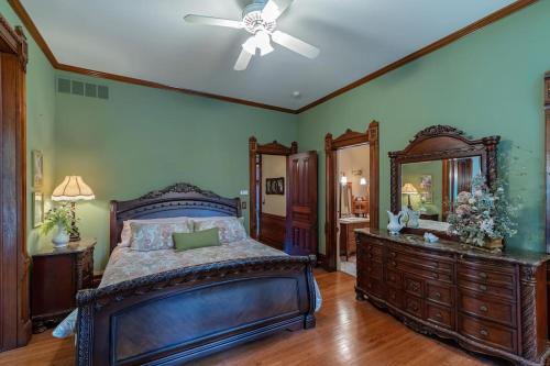. Mother-in-Law suite