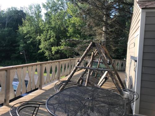 4BR ski on ski off Hunter Mountain Highlands Condo in Хантер