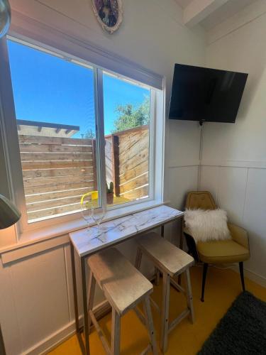 Snap-Worthy Stay Steps From Downtown 1BR 1BA detail