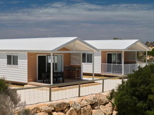Hotelli välisilme, Tasman Holiday Parks - Denham Seaside in Denham