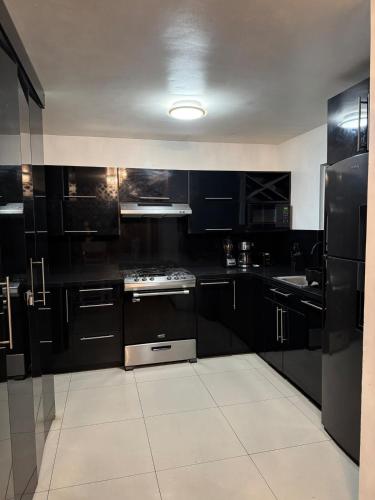 Casa moderna y elegante en el corazon de Ensenada! in Playa Ensenada