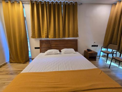 1 queen bed