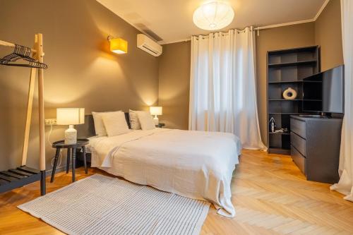 Stylish 2 BDRM Apt at NDK, Sofia (Foto 10)