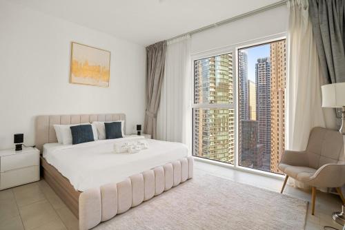 Modern 1BR Apartment Steps from Beach and Dubai Nightlife, Dubaï (photo 5)