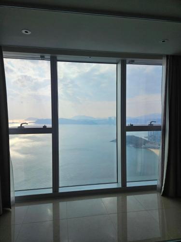 3B3B Luxury Beach Condo with Breathtaking Views