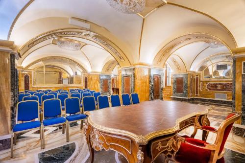 Hotel Des Epoques - image 3