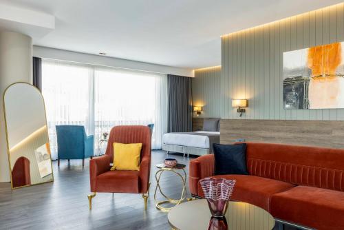 Facilities, Ezkar Bathonea Art Istanbul in Avcilar
