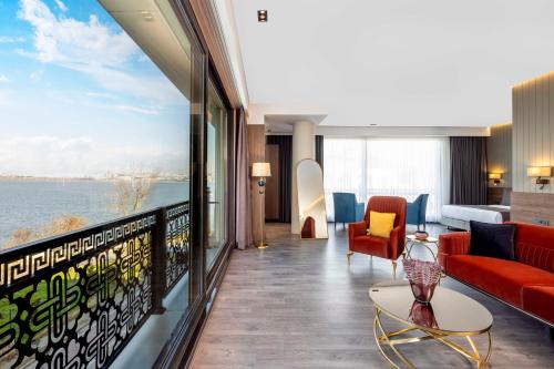 View, Ezkar Bathonea Art Istanbul in Avcilar
