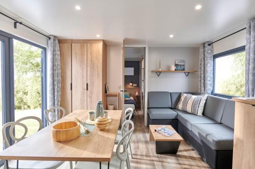 3 bedrooms, 6 beds