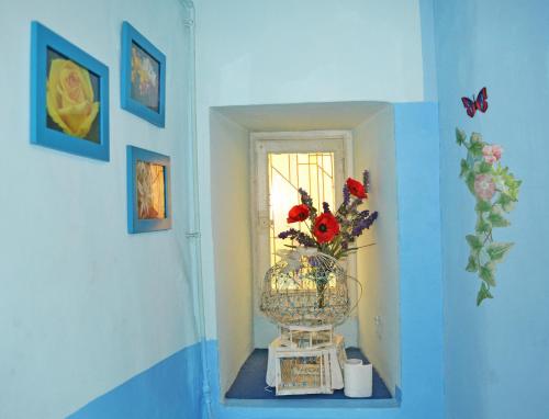 B&B Blue Home - image 3
