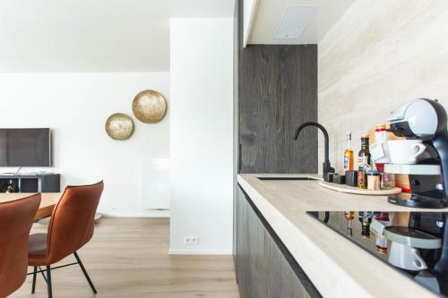 Elegant Coastal Retreat in Knokke-Heist - image 3