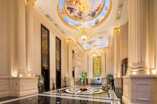 Lobby, Howard Johnson Plaza by Wyndham Ningbo in Fenghua District