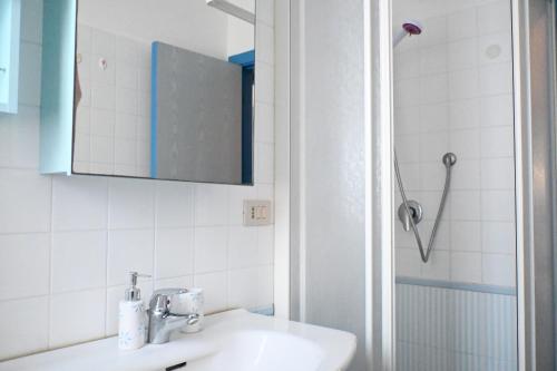 Two-Bedroom Apartment image 4