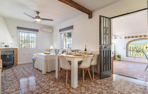 Three-Bedroom Holiday Home 