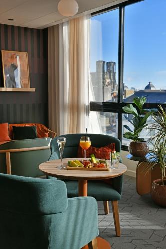 ผับ/เลาจน์, ฮอลิเดย์ อินน์ แร็งส์ เซ็นเตอร์ บาย IHG (Holiday Inn Reims Centre By IHG) in แร็งส์