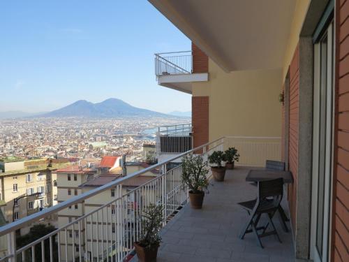 Pretty panoramic apartment - half way Center-Vomero district, Neapel (Foto 2)