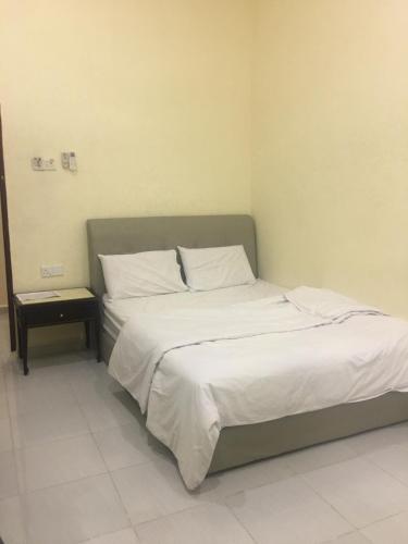 1 queen bed