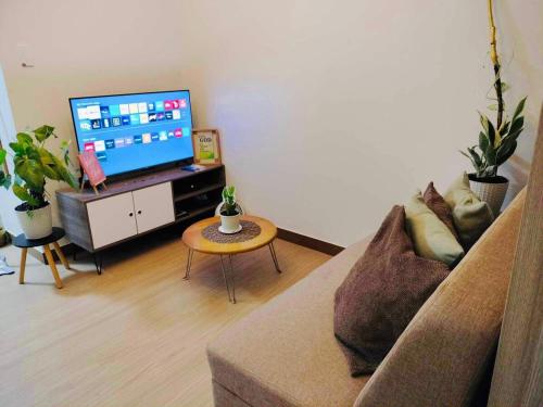 11 11 Suites Trees By SMDC, Manille