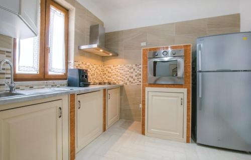 2 bedrooms, 4 beds